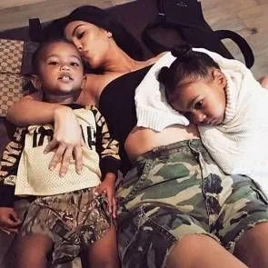 28-Ким-Кардашиян-Кание-Уест