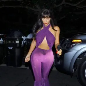 07-Kim-Kardashian-Kostum-Halloween-Seksi