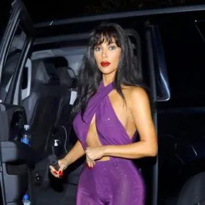 18-Kim-Kardashian-Kostum-Halloween-Seksi