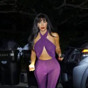 06-Kim-Kardashian-Kostum-Halloween-Seksi