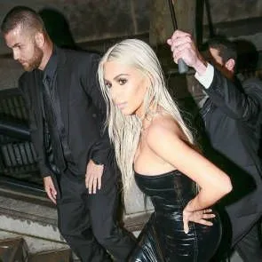 05-קים-קרדשיאן-סקסי