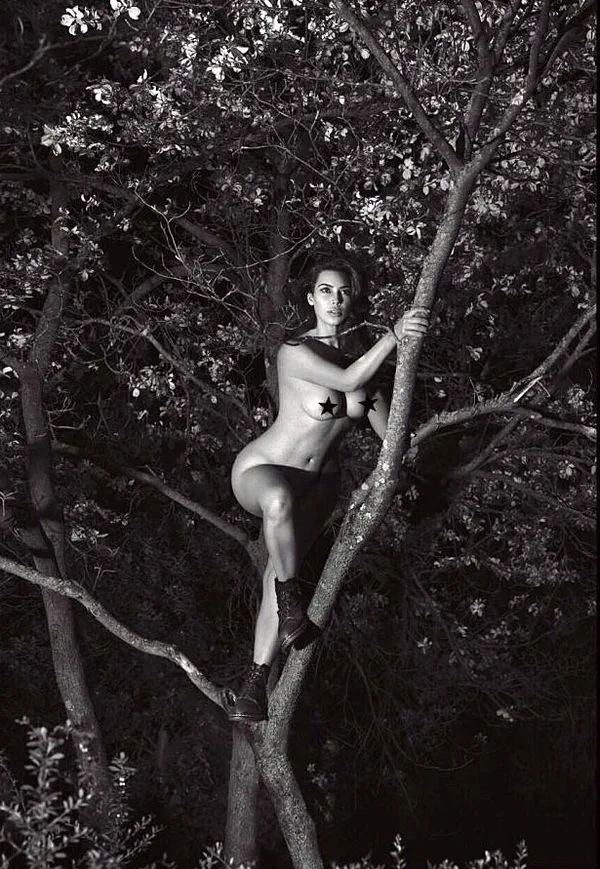 Kim Kardashian New Nude Pic And Braless Gallery