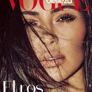02-Kim-Kardashian-Sexy-Vogue-Mexico-Phân thân sâu