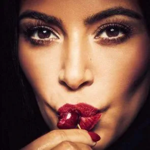 04-Kim-Kardashian-Sexy-Vogue-Mexico-Deep-Cleavage