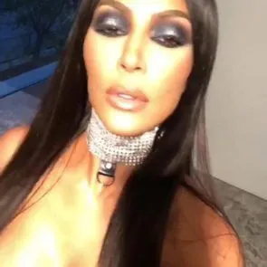14-Kim-Kardashian-Sexy-Top-Rinestones