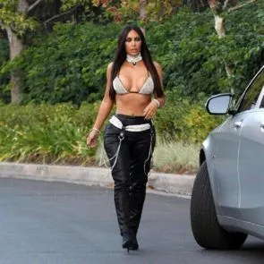 11-Kim-Kardashian-Sexy-Top-Rinestones