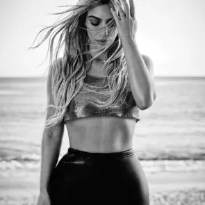 05-Kim-Kardashian-Topless