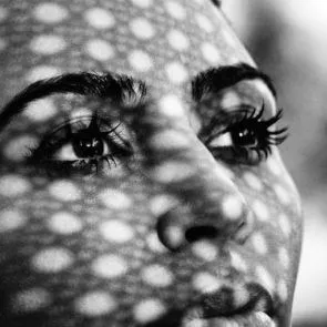 07-Kim-Kardashian-Topless