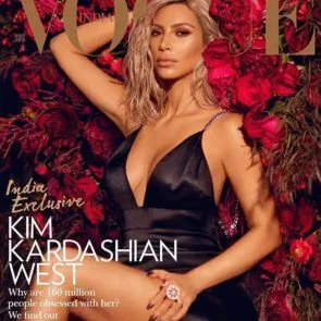 18-Kim-Kardashian-Topless