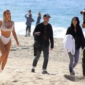 09-கிம்-கர்தாஷியன்-கவர்ச்சி-பெரிய-ஆஸ்