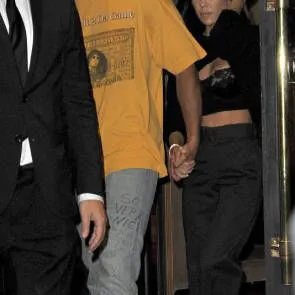 07-Kourtney-Kardashian-See-Through