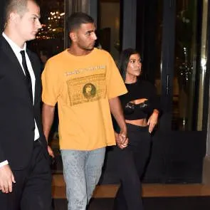 08-Kourtney-Kardashian-See-Through