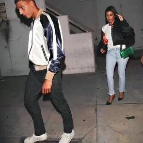 14-Kourtney-Kardashian-See-Through