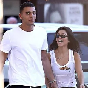 17-Kourtney-Kardashian-See-Through