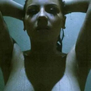 03-Lacey-Banghard-nuogas