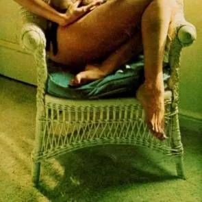 lana-mediena-nuogas-09