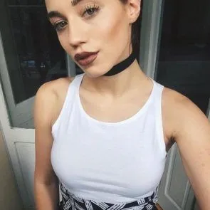 13-Laura-Kokinova-vuotanut-alaston-kasvot