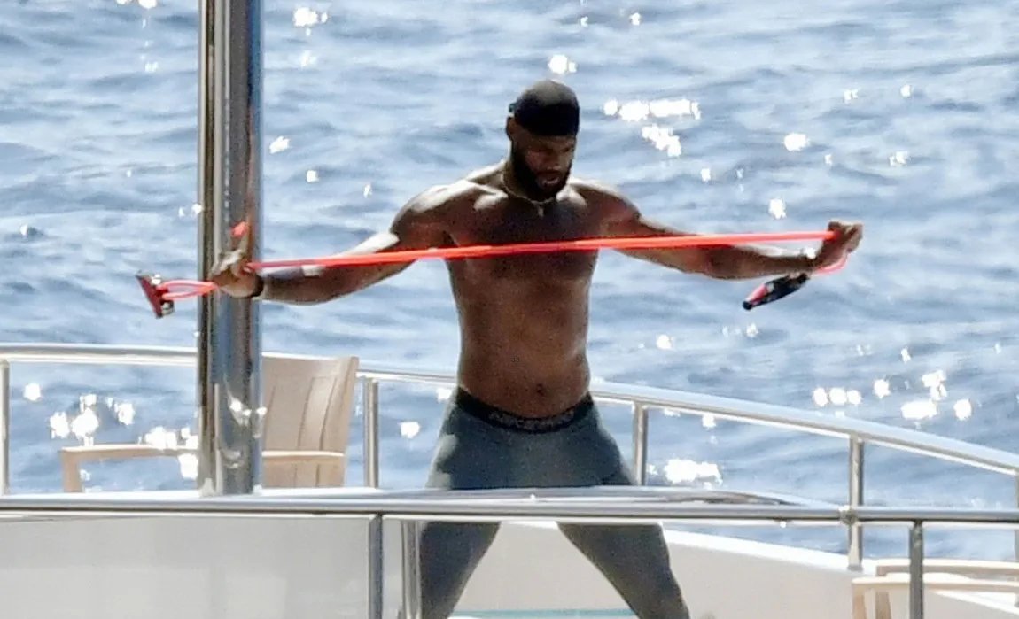 Lebron James penis shots