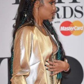 Leigh-Anne Pinnock țâțe goale