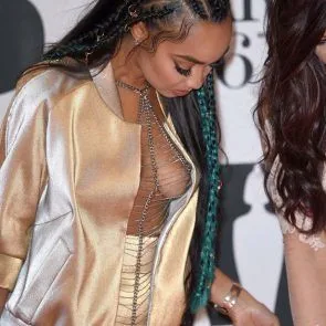 Leigh-Anne Pinnock țâșnit