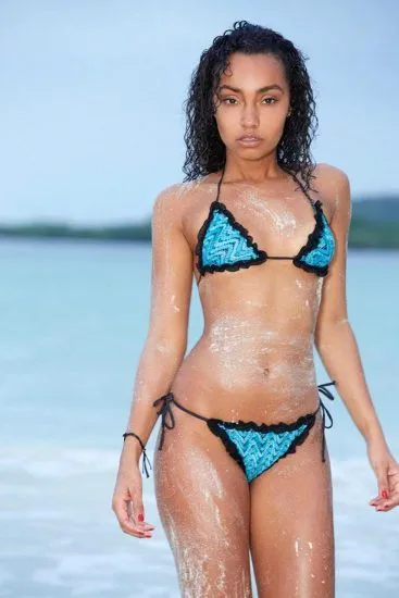 Bikini albastru Leigh-Anne Pinnock
