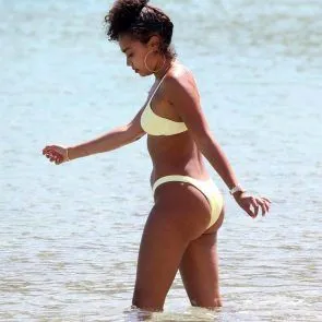Leigh-Anne Pinnock este fierbinte în bikini