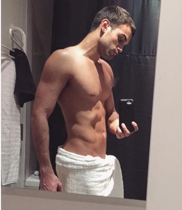 Leonardo Corredor Nude