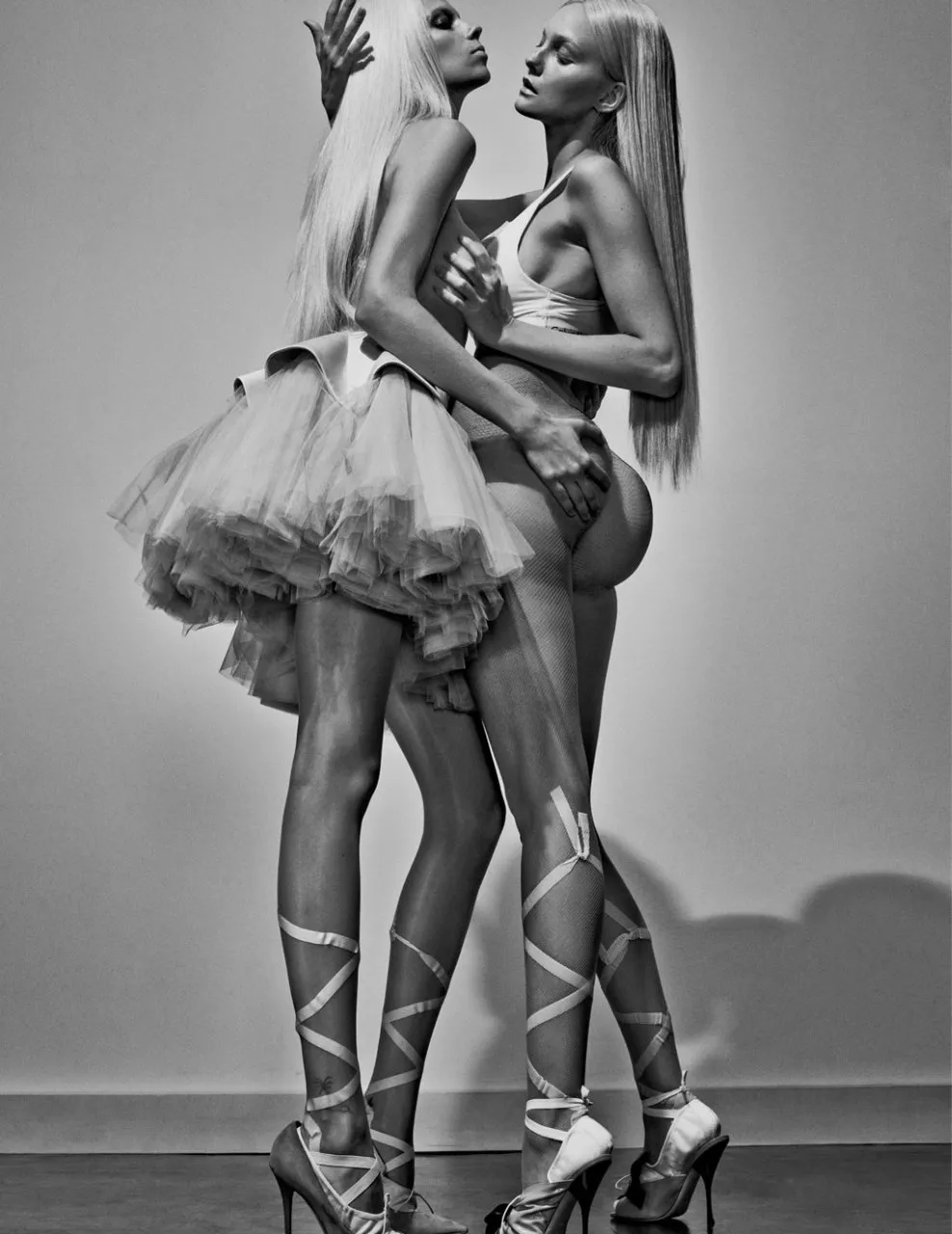 Lexi-Boling-Naked-04