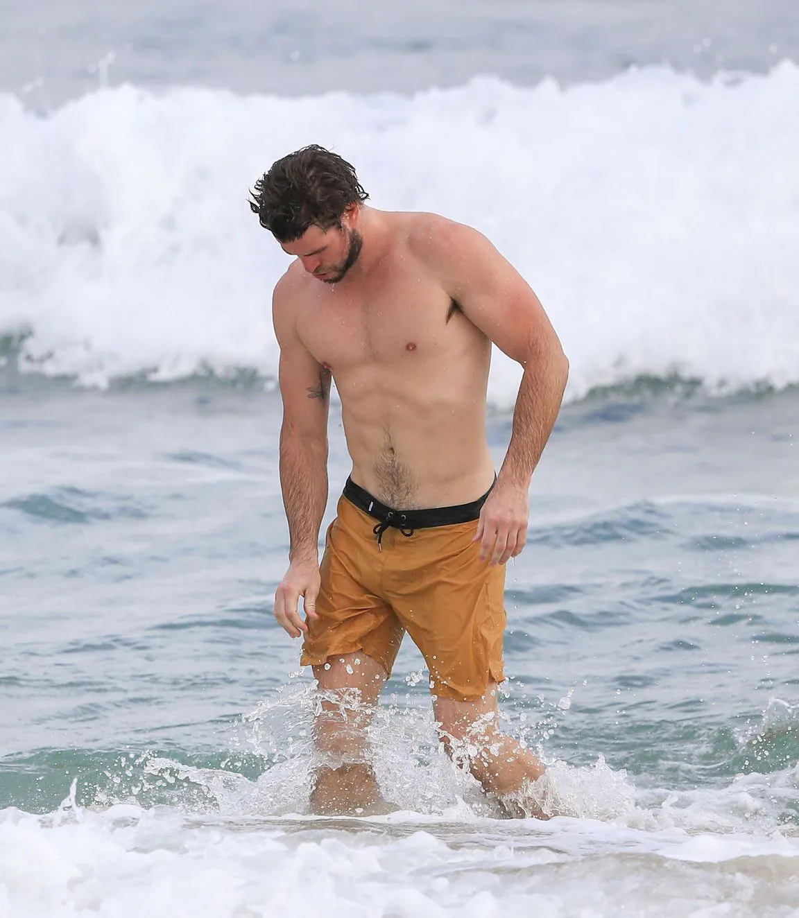 liam hemsworth balls