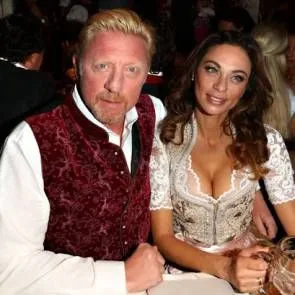 12-லில்லி-போரிஸ்-பெக்கர்-டாப்லெஸ்-டிட்ஸ்-செக்ஸி