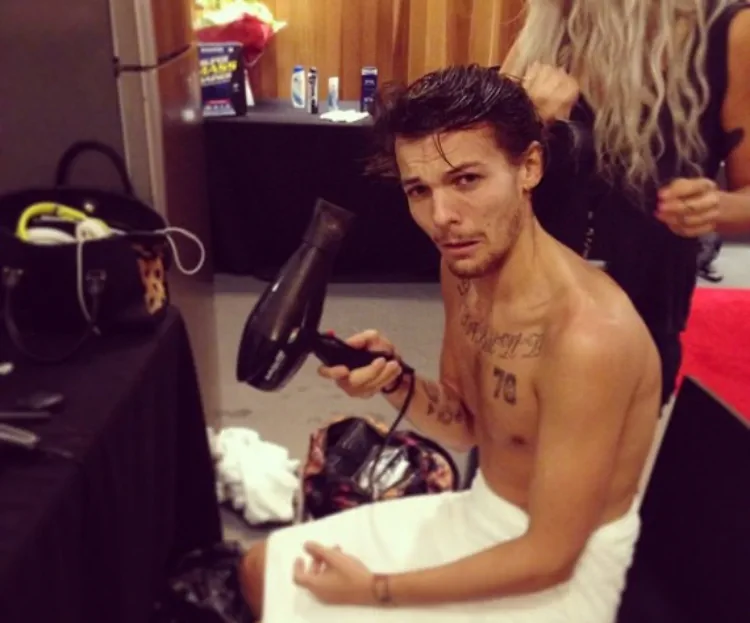 Louis Tomlinson Nude