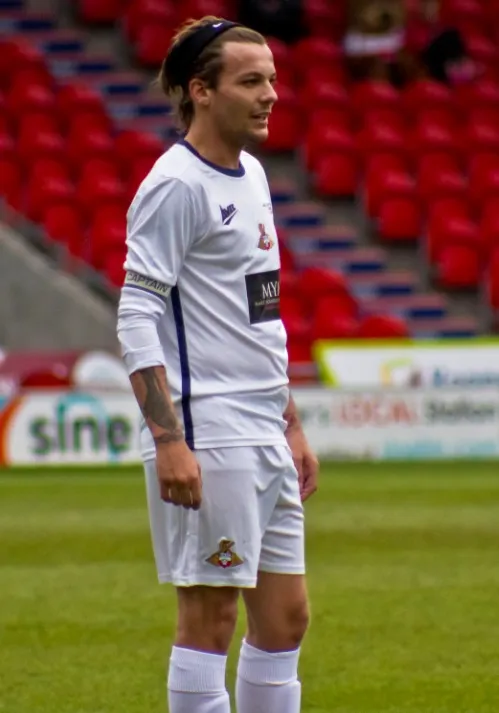 Louis Tomlinson Nude