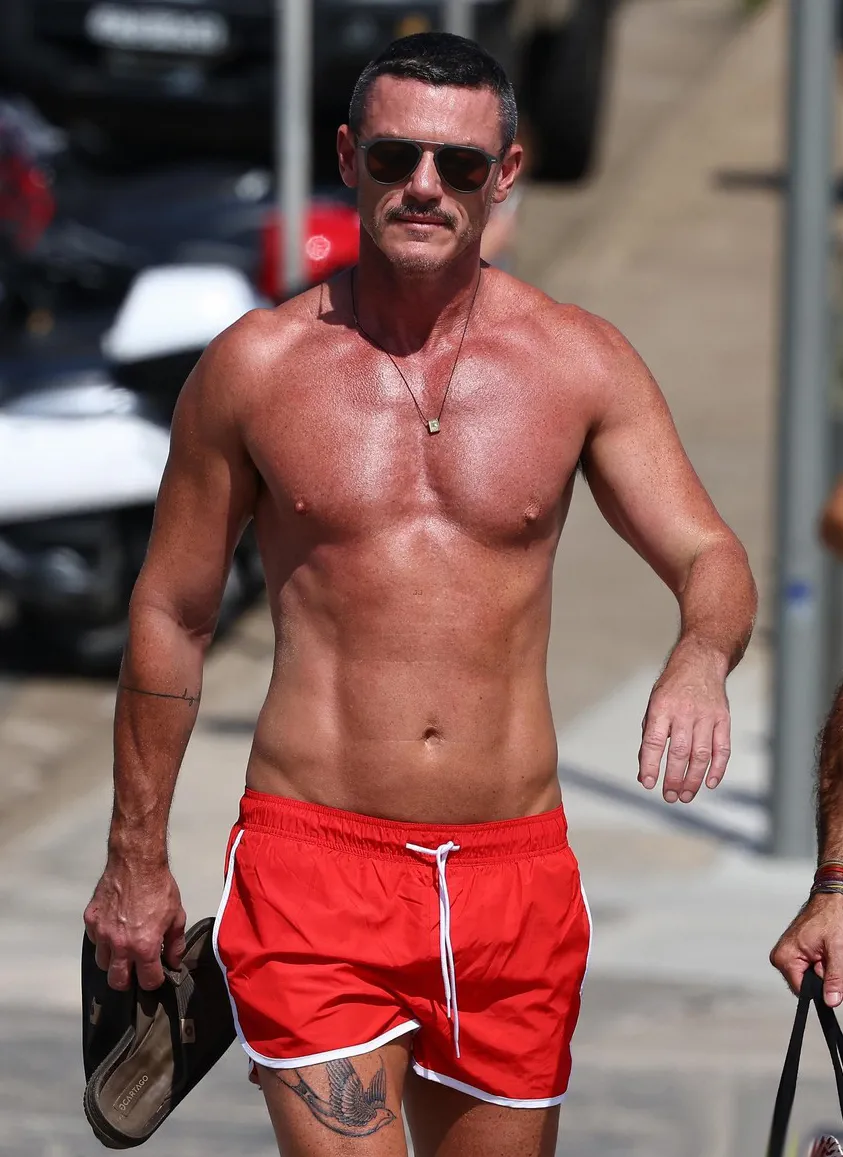 Luke Evans naked shots