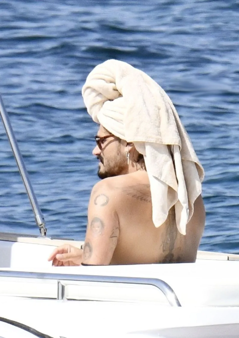 Marco Perego Saldana paparazzi