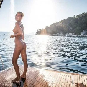 03-マリサ-パーペン-ヌード