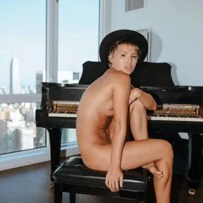 04-マリサ-パーペン-ヌード