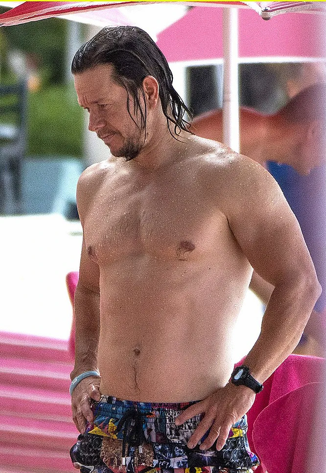 Mark Wahlberg Nude