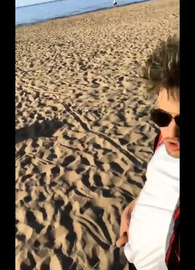 马蒂·马基纳（Marty Makina）在尿液中出任公鸡所有者