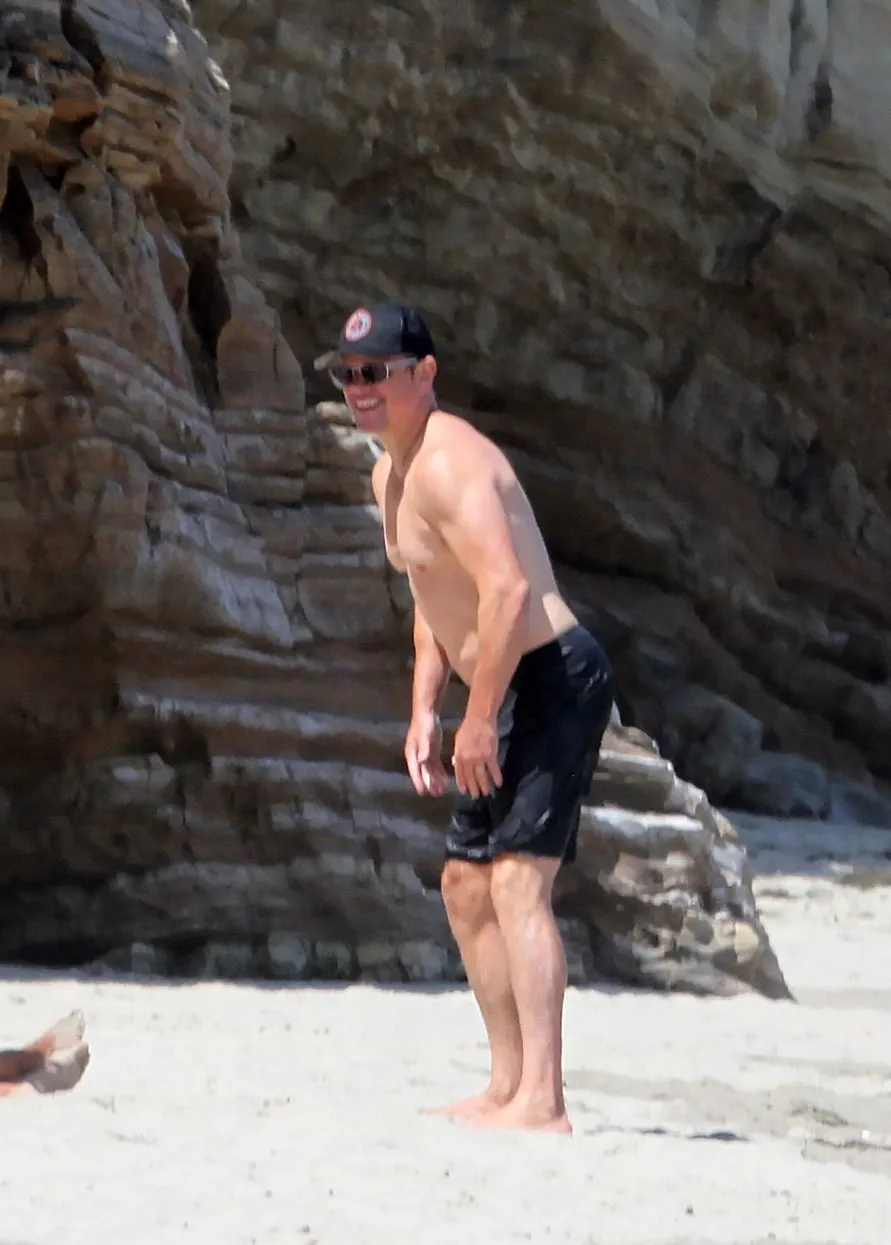 Matt Damon shirtless sexy
