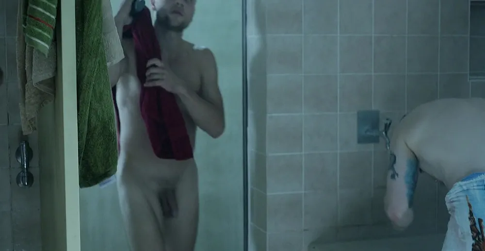 Max Riemelt Nude