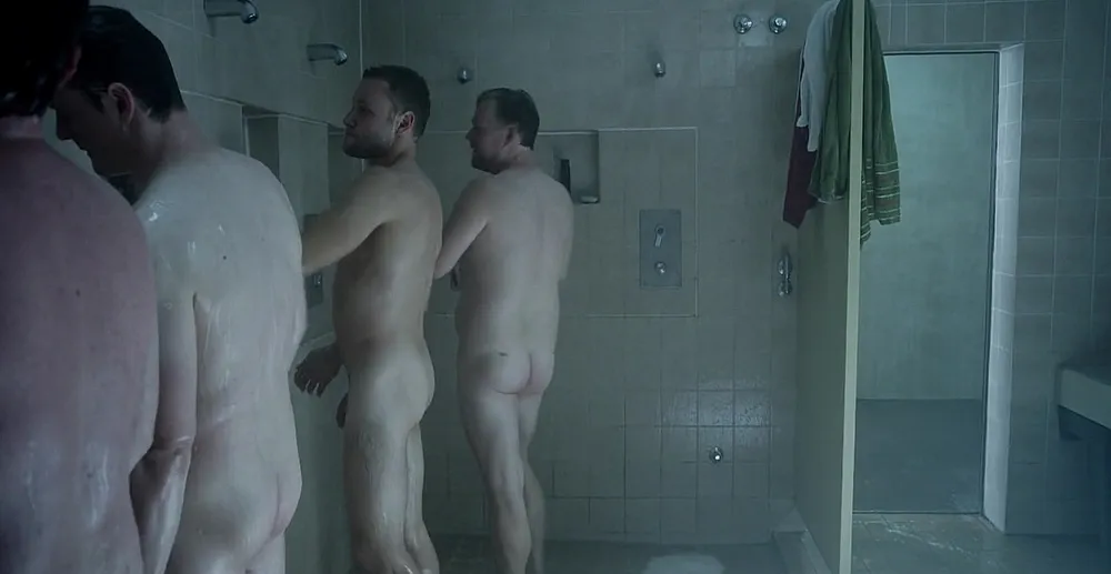 Max Riemelt Nude