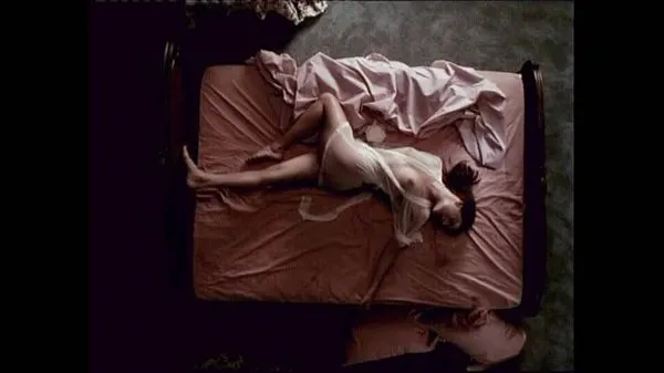 Melinda Clarke Naaktscène in Return To Two Moon Junction Movie