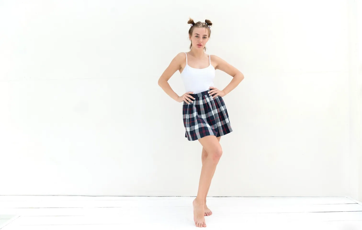 लिफ्टिंग मॉडल नंगे हैं (105 फ़ोटो और वीडियो)