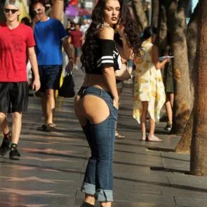 03-Natasha-Blasick-Sexy-Backless-Jeans-Ass
