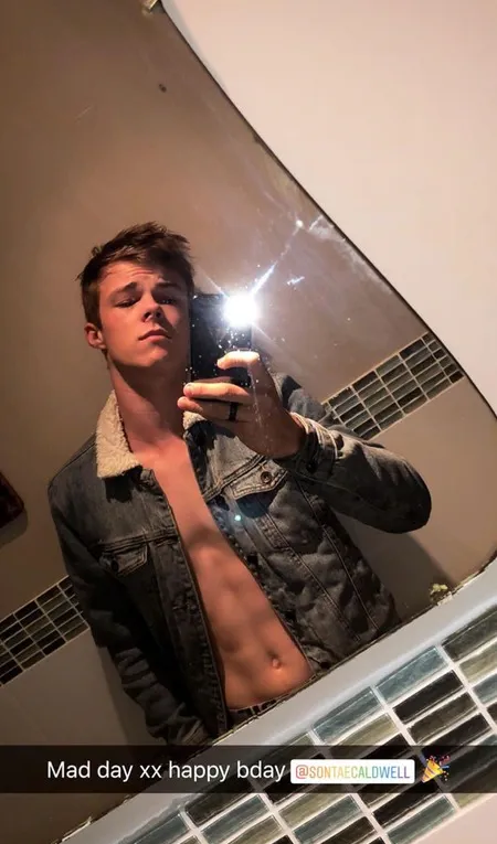 Nicholas Hamilton Nude