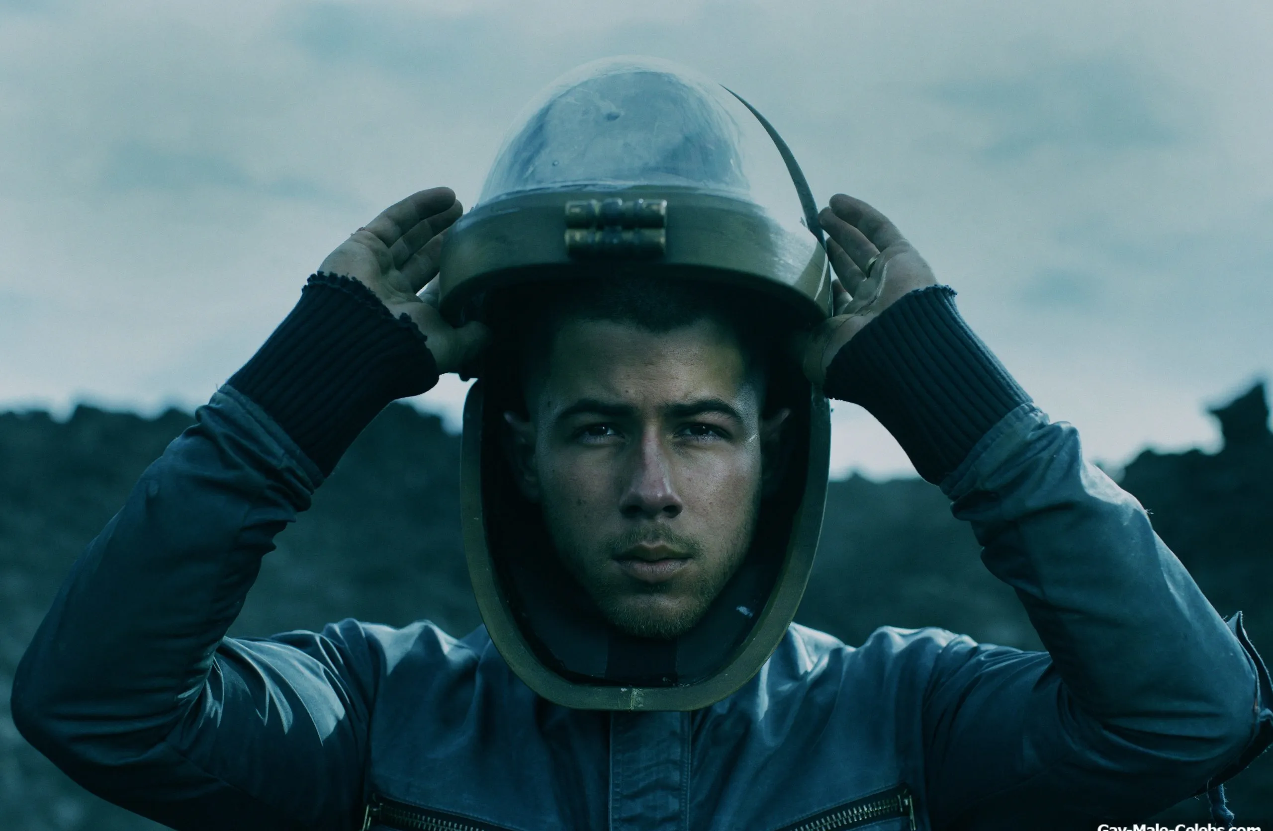 Nick Jonas sexy pics