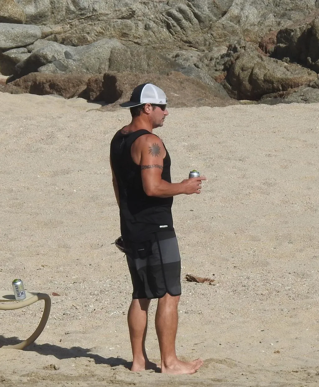 Nick Lachey bulge photos