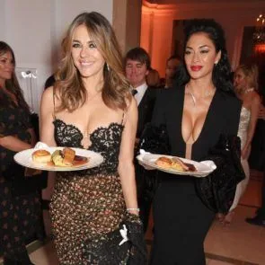 11-Nicole-Scherzinger-Sexy-výstřih