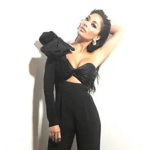 18-Nicole-Scherzinger-Sexy-výstřih