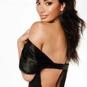 04-Nicole-Scherzinger-Sexy-výstřih